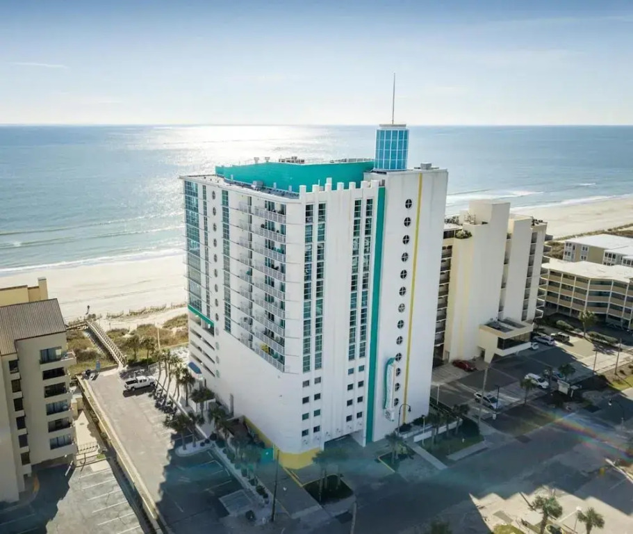 Seaside Resort by Capital Vacations
