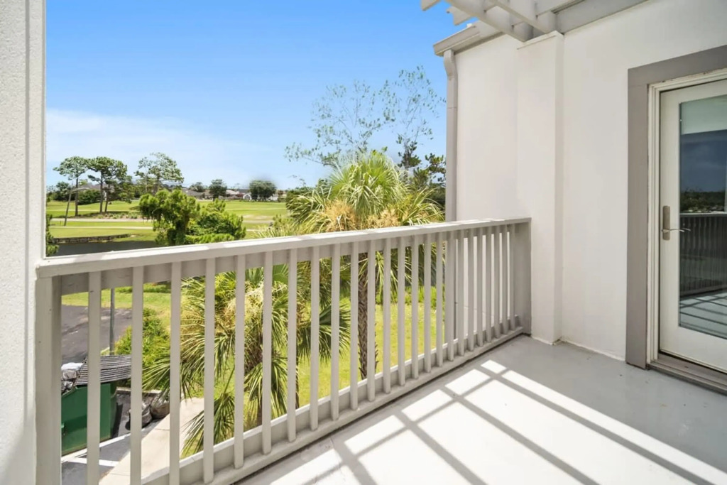 Beautiful PCB Condo w/ Pvt Balcony & Shared Pool