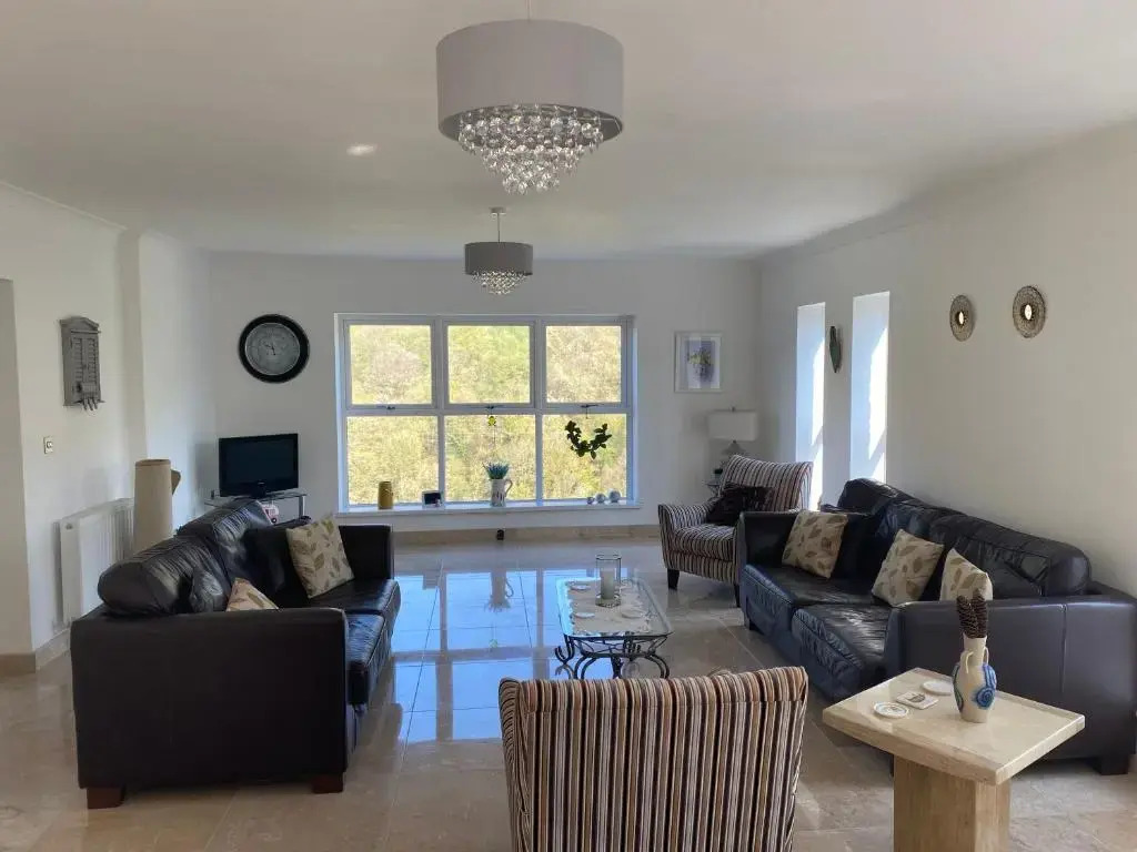 Rowan House Bed breakfast Main house & self contained self catering apartment