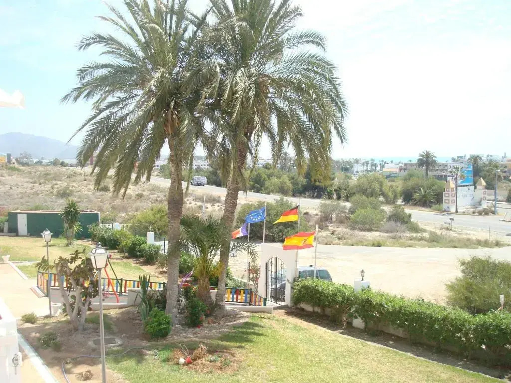 Impressive in Ground Floor With Terrace of 2 Rooms and Pool