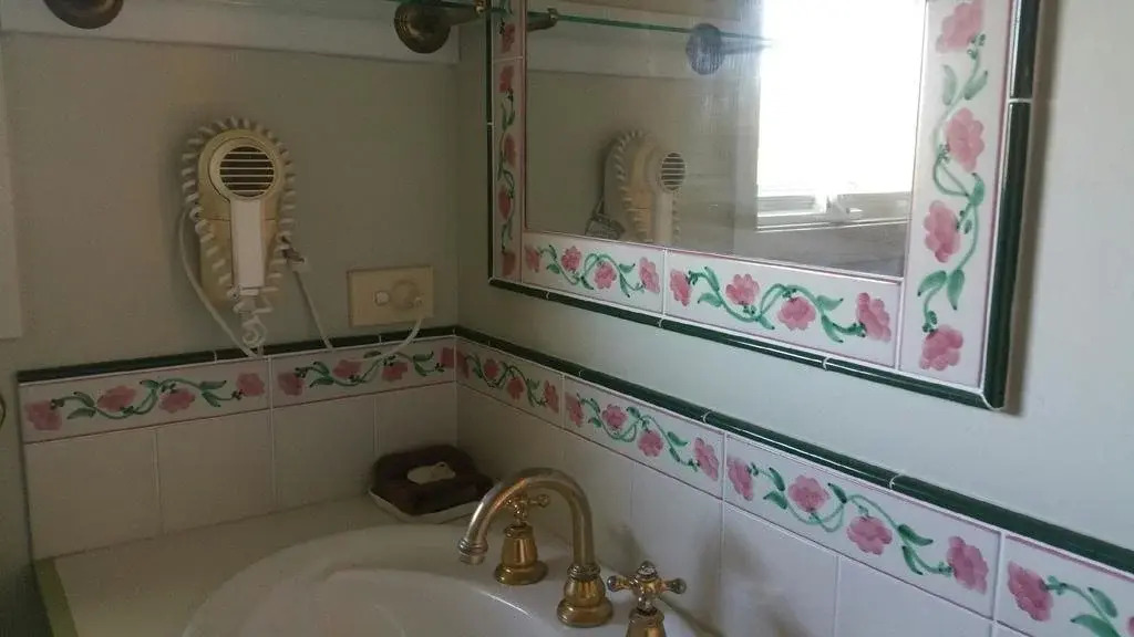 Casablanca Enchanted Cottage