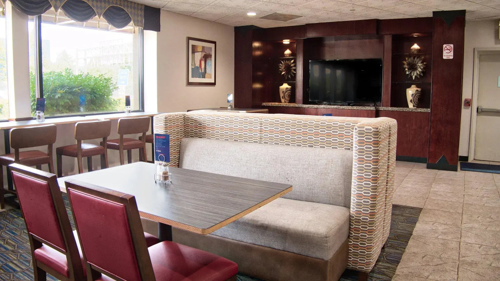Comfort Inn Paramus - Hackensack