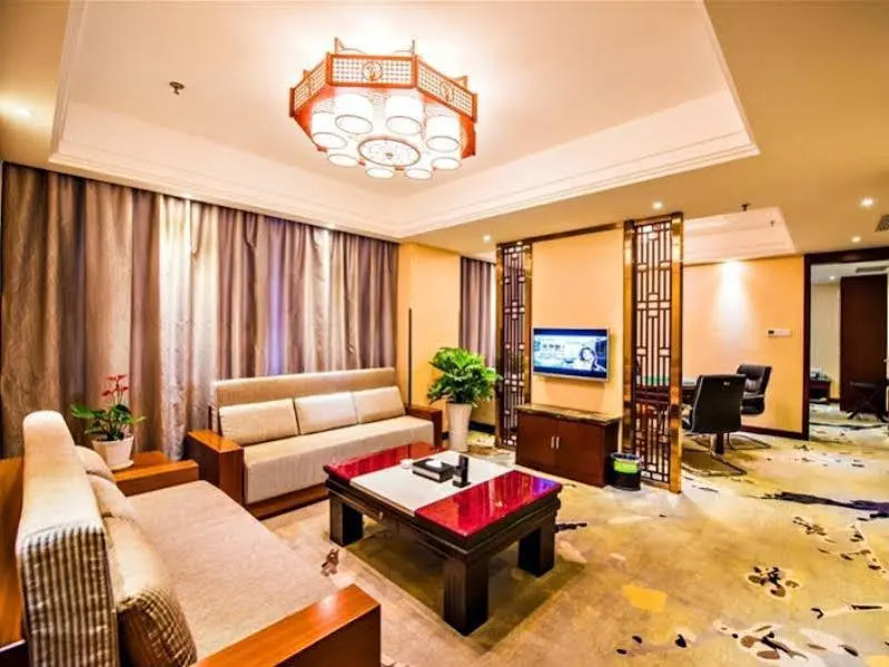 GreenTree Eastern Yichang Jindongshan Hotel