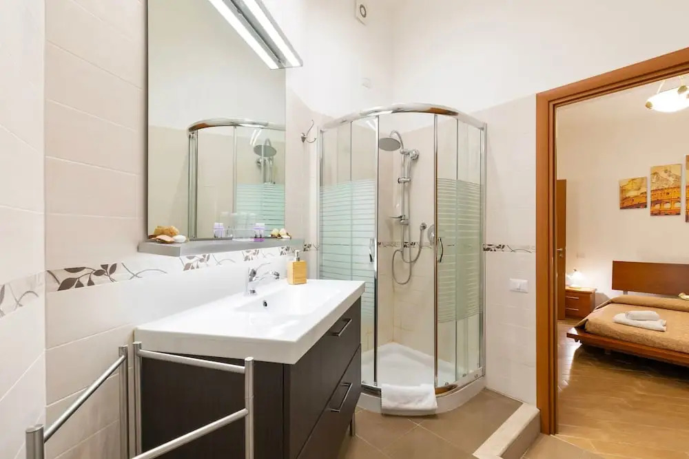 MICLAD Colosseum Guest House