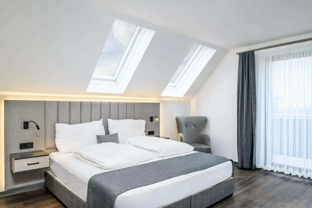 PARKHOTEL BRAUNAU - 24 Stunden Self Check-IN