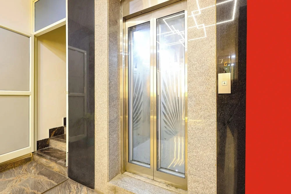 Fabhotel Lorven Grand