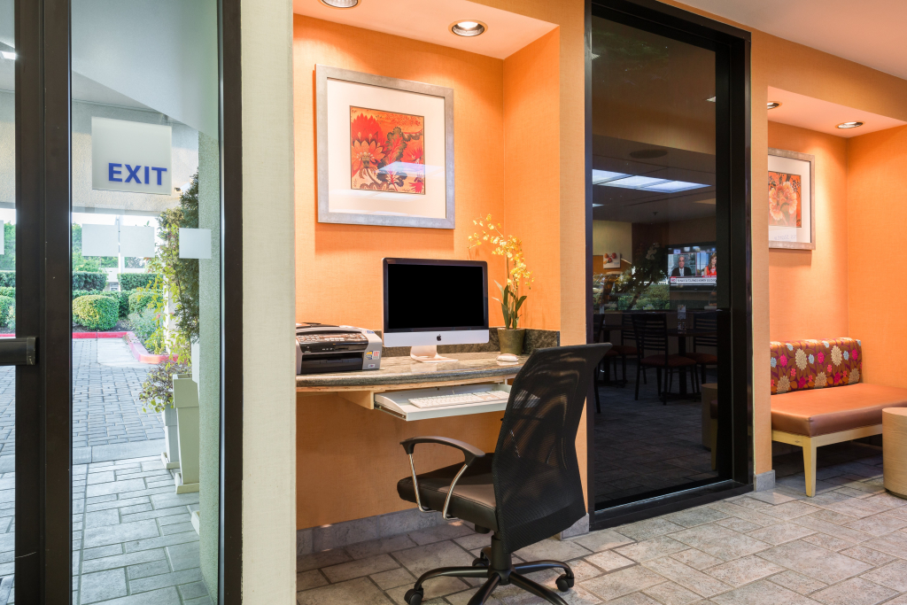 Holiday Inn Express & Suites Santa Clara - Silicon Valley by IHG