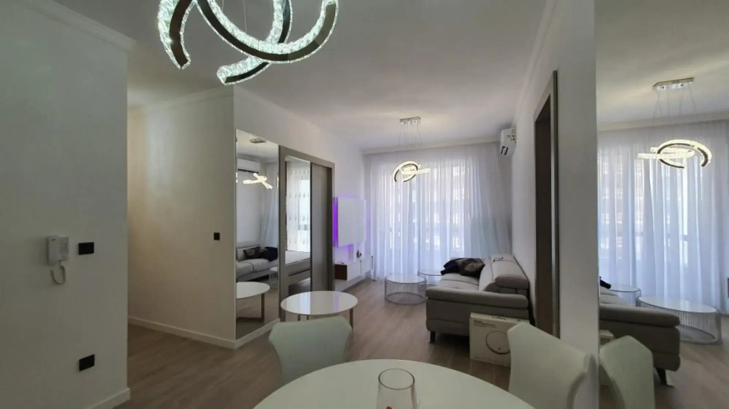 Luminous Apartment with Balcony near Budva Riviera