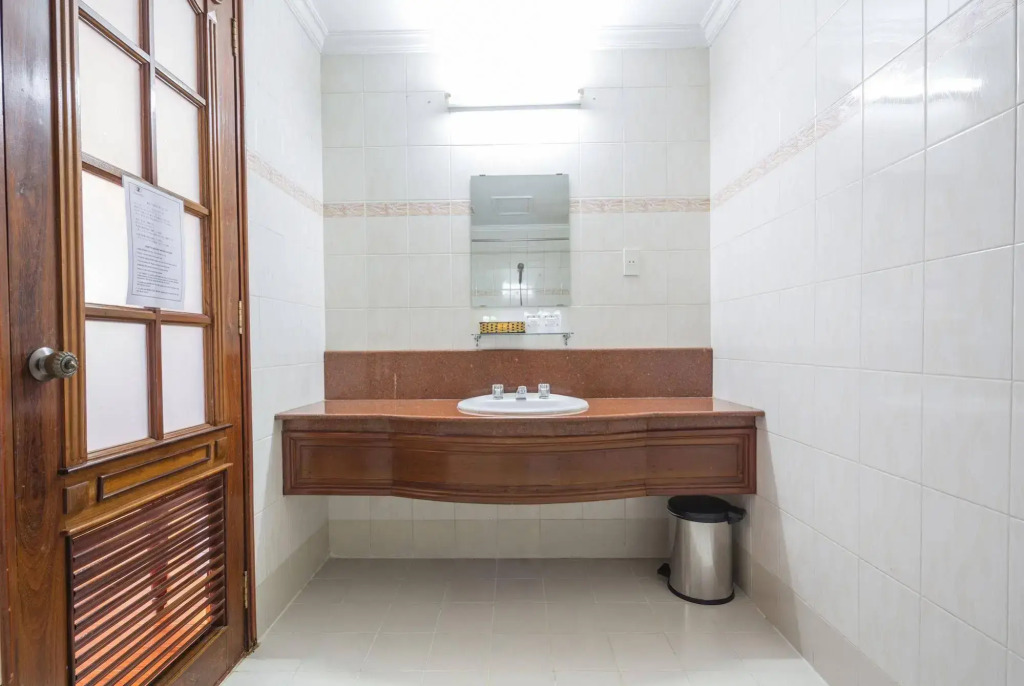 Riverside Hotel Saigon