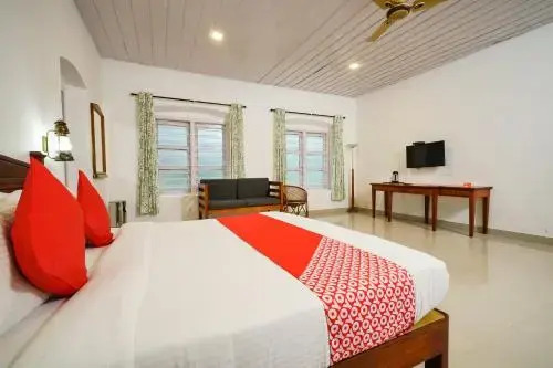 OYO 15209 Hotel Merimaid