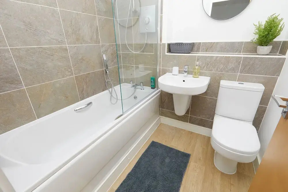 Derby 2 Bed House 3 Min Walk to Hospital