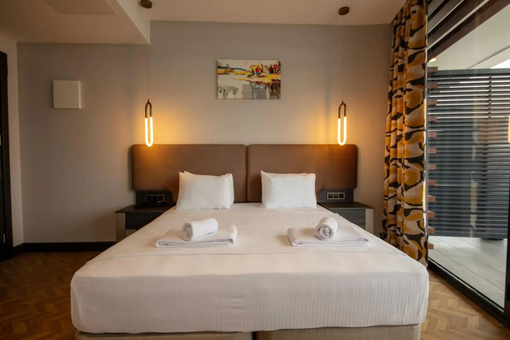 V Center Hotel
