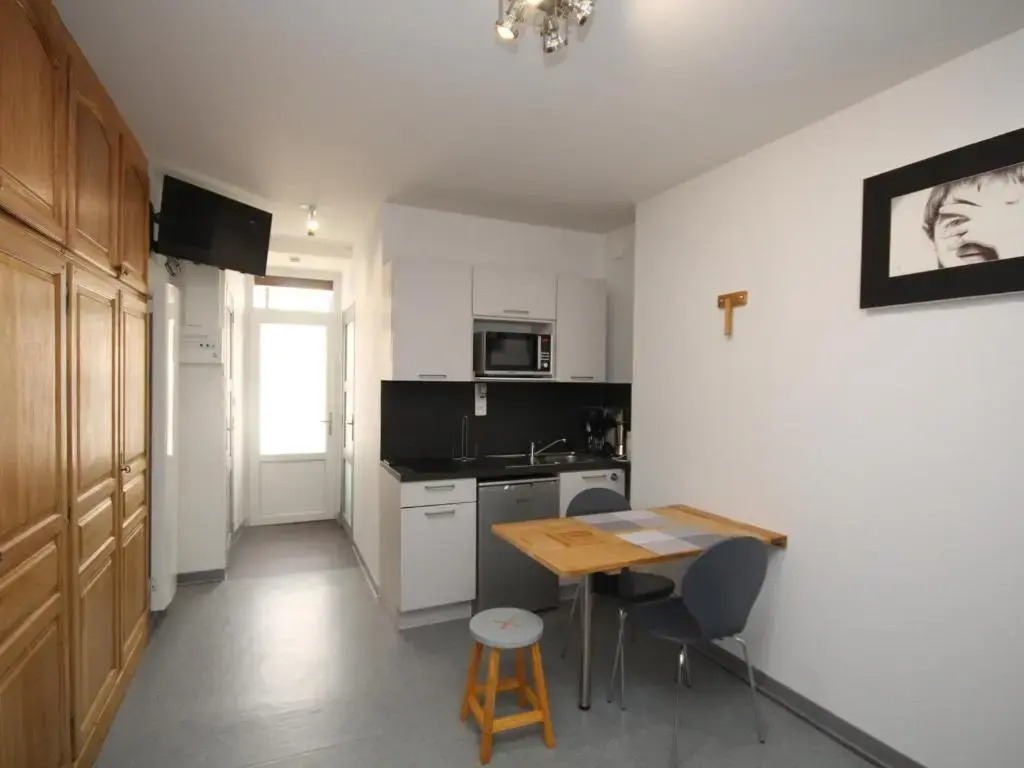 Appartement Mont-Dore, 1 pièce, 3 personnes - FR-1-608-145