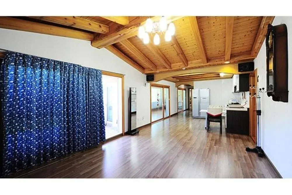 Gapyeong Sansaesori Pension