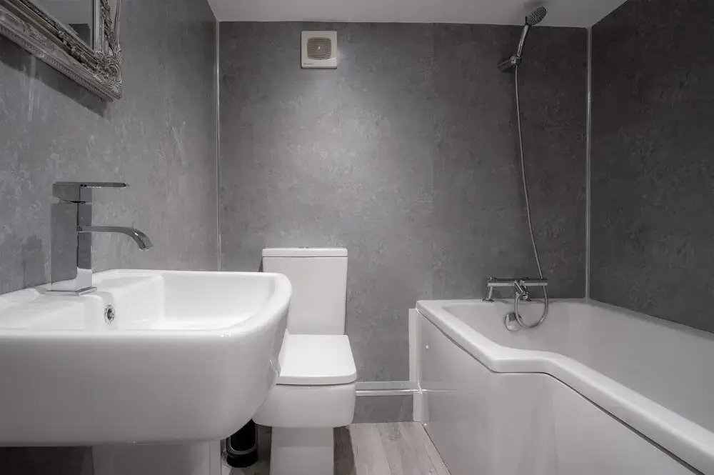 Ivy Cellar - 1 Bedroom Apartment - Tenby