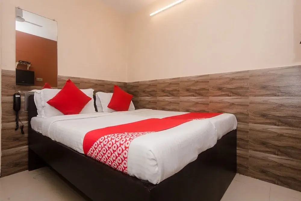 OYO 4269 Hotel Sai Residency