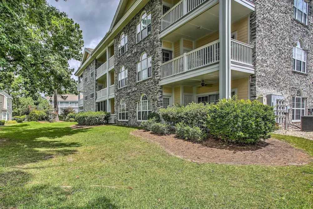 Lovely Myrtle Beach Condo: 4 Mi to Boardwalk!