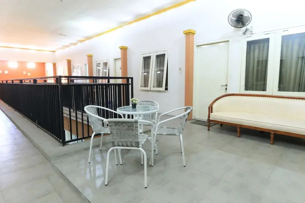 Homestay Babussalam Rungkut Mitra RedDoorz