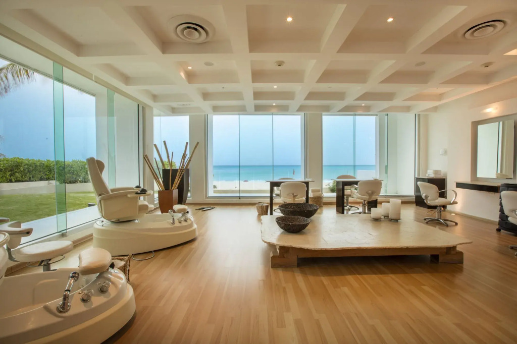 Altitude at Krystal Grand Cancun - All Inclusive