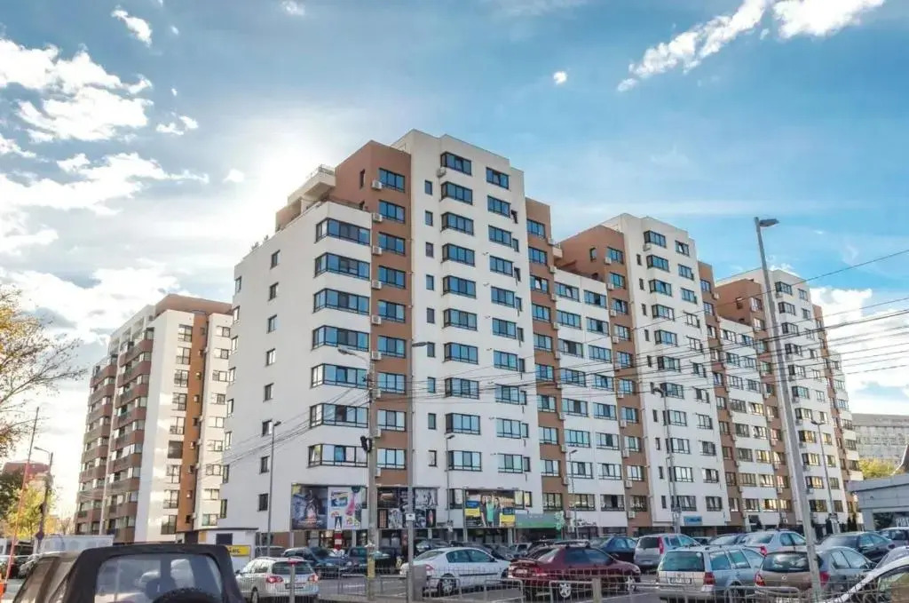 Big & Cosy Apartment with 3 double beds by Evelyn Apartments