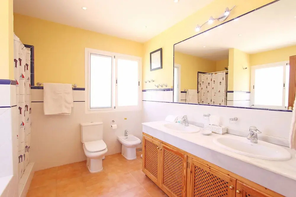 1106 Family Villa Heated Pool High Speed Wifi Netflix