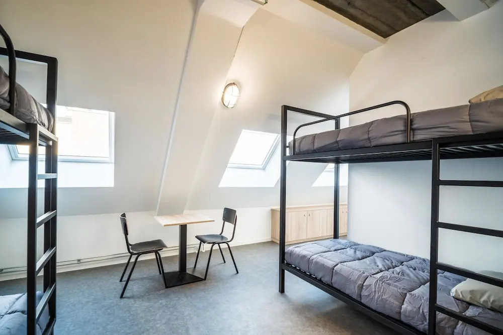 HI HOSTEL CHARLEROI Brussels South Airport