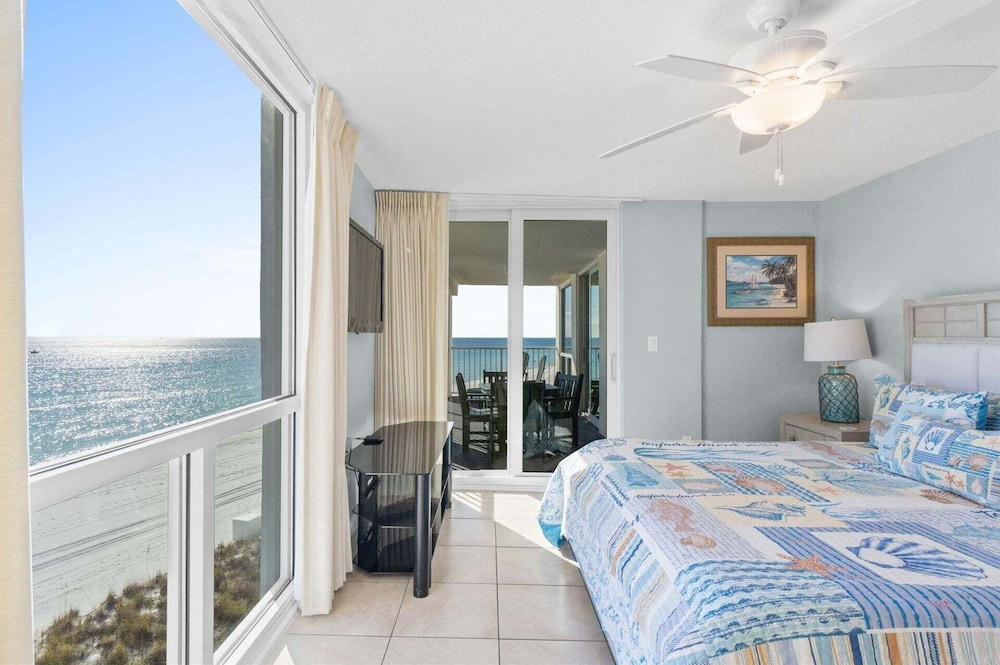 Shoreline Towers 1051 3 Bedroom Condo