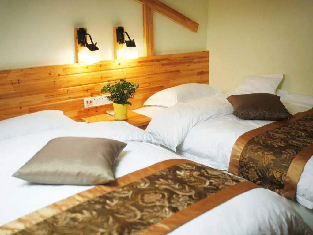 Wulingyuan Tu Youth Hostel