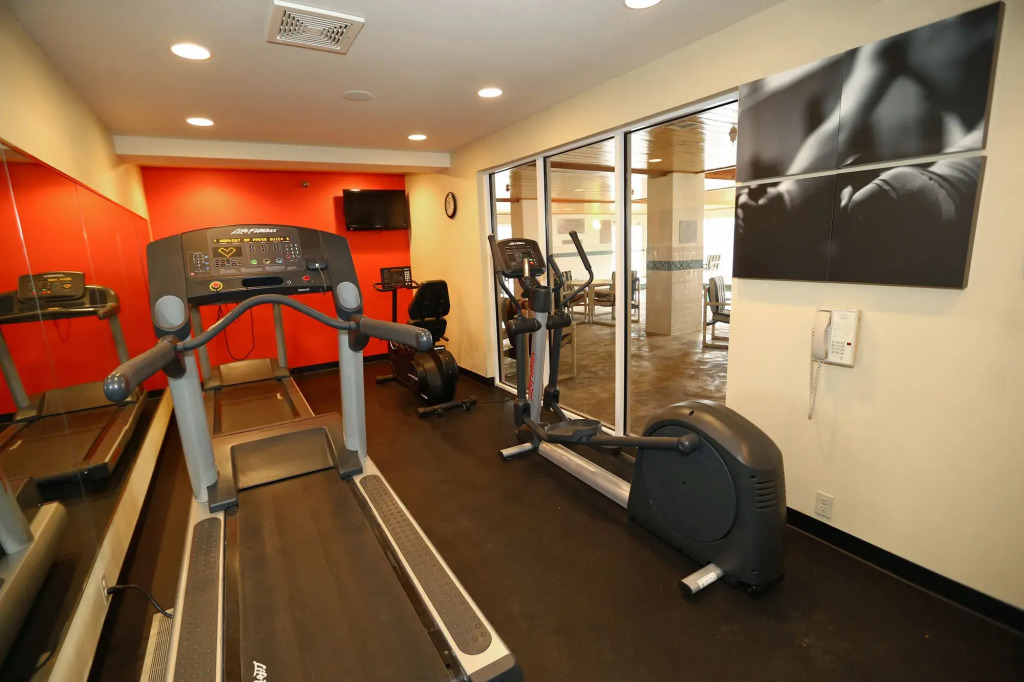 Country Inn & Suites Rochester South