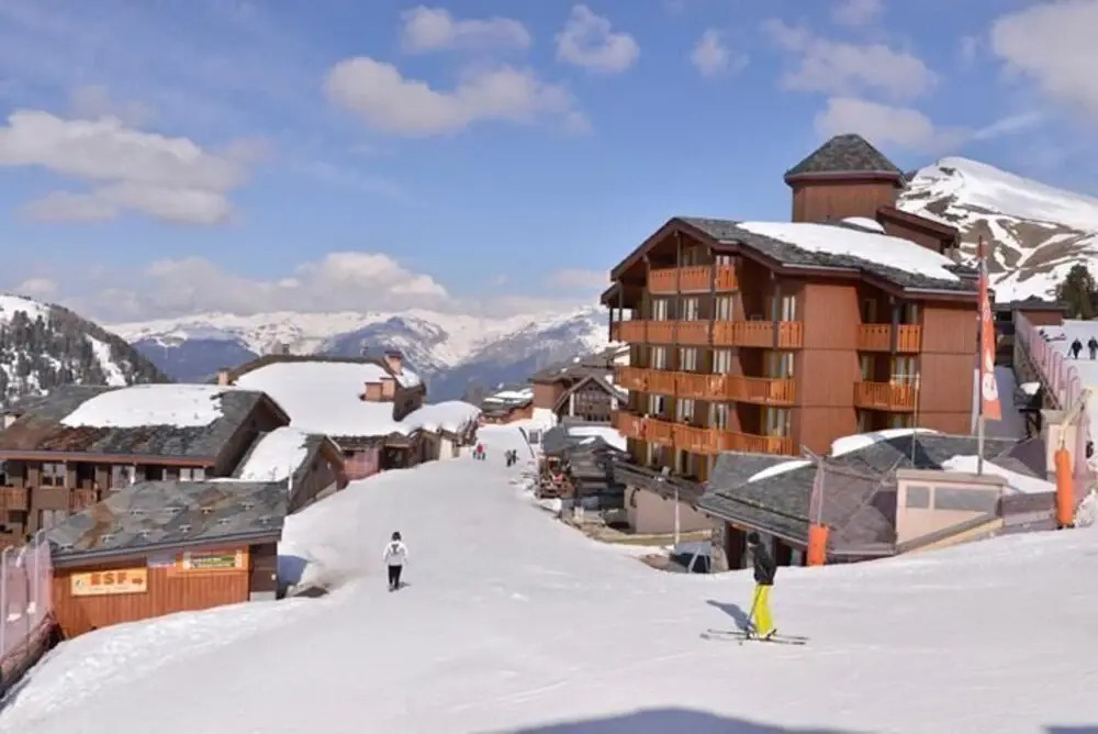 Belle Plagne Apartment on Slopes With 3 Rooms for 6 People of 40 mÂ² Cal08