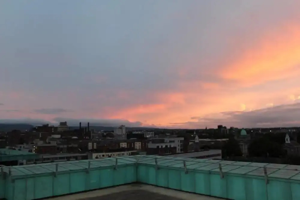 Stylish 2 Bedroom Smithfield Flat With Balcony