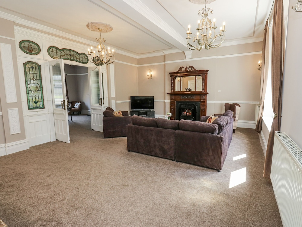 Cold Spring House