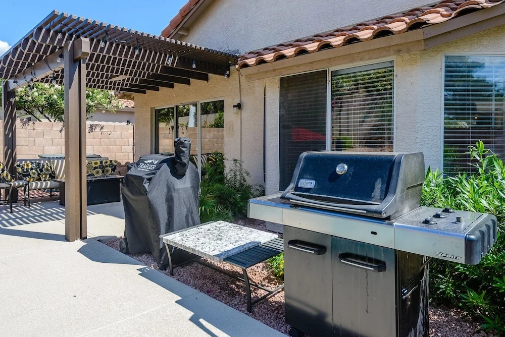 Casa De Mojave 3 Bedroom Home by RedAwning