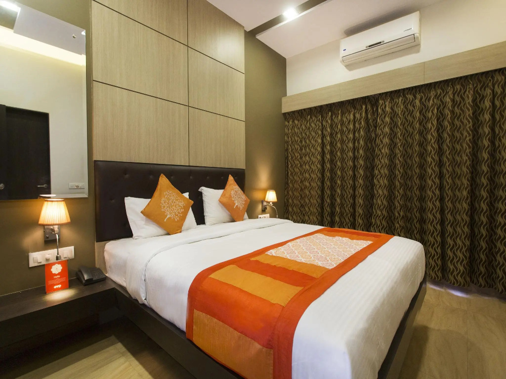 OYO 10388 Hotel Dean Villa