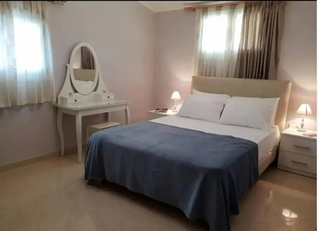 Paschali apartment with 2 bedrooms in Ammoudia