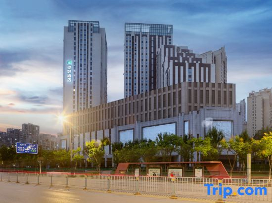 Ni Hao Hotel (Wuhan Railway Station Yangchunhu Road)