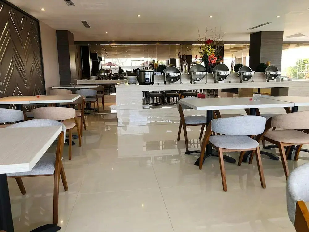 Zenith Premiere Hotel Baubau