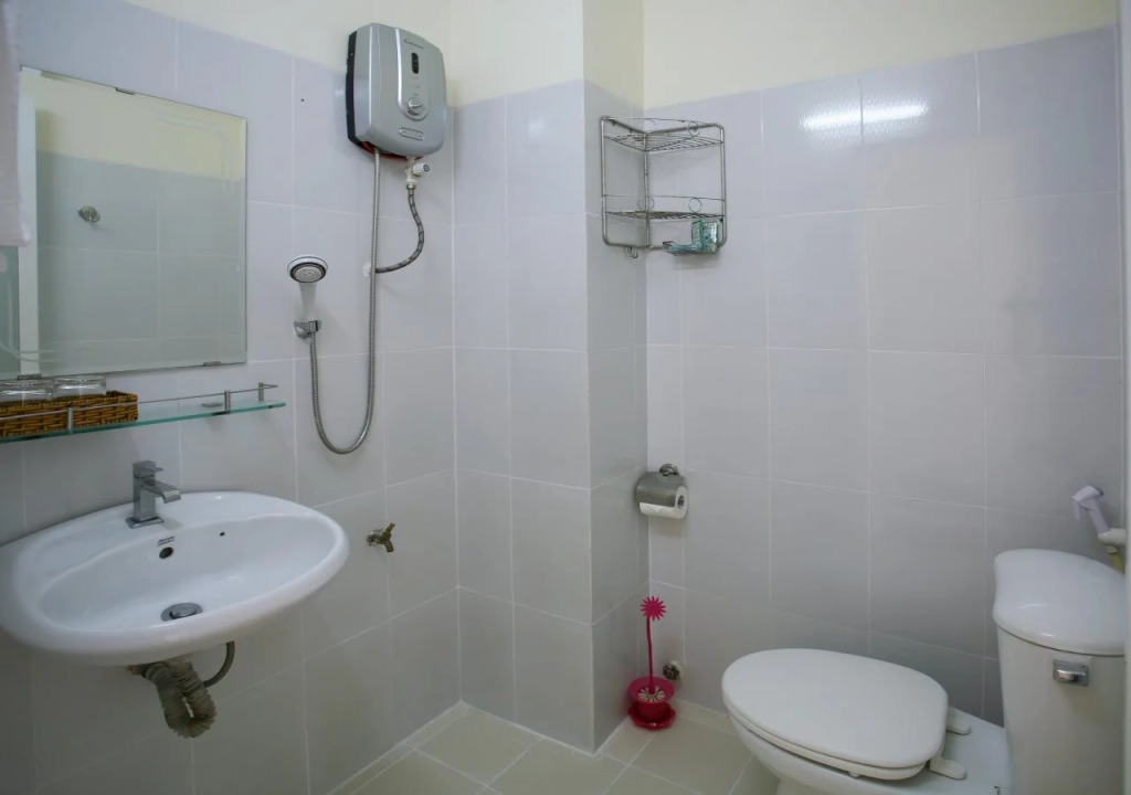 Adam Viet Nam Hotel