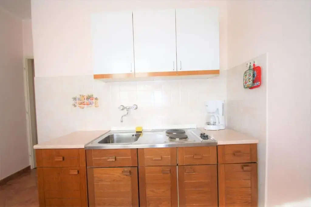 Labinac Ines, Only 300 M From Beach