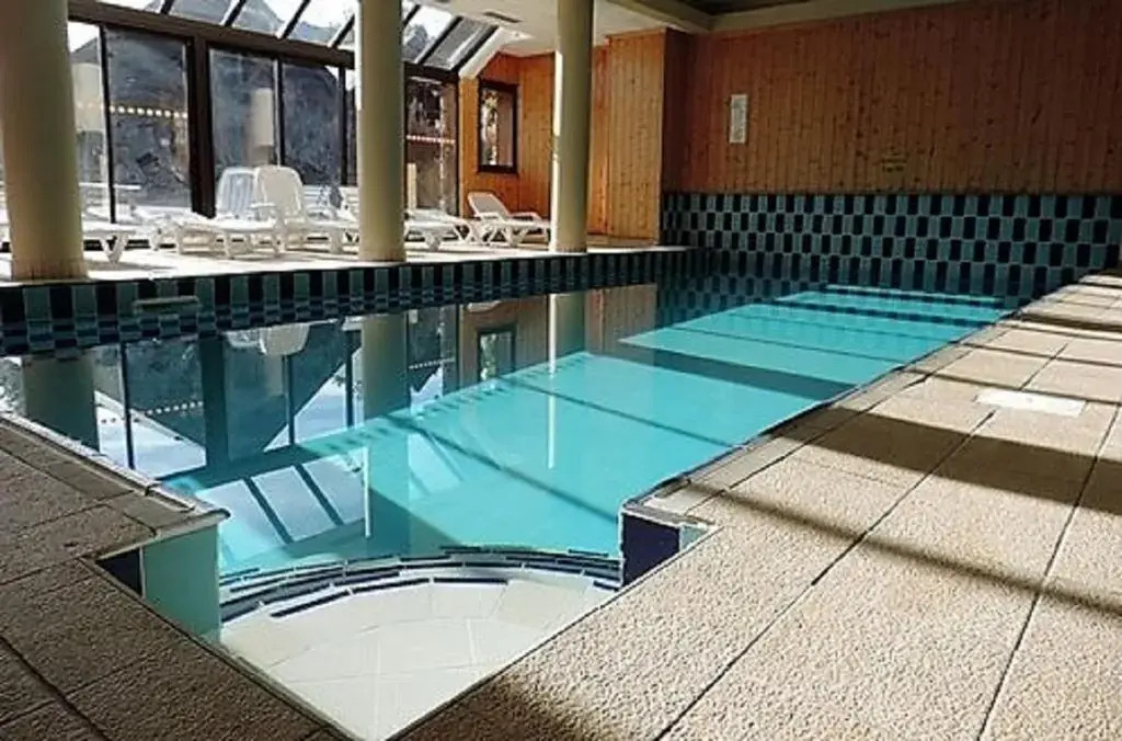 CASA Sylvie Piscine Sauna Pied des pistes 8 pers
