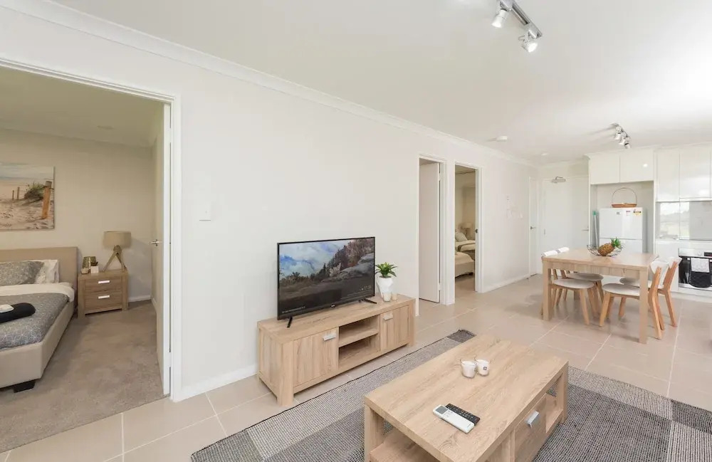 Lakeview Apartment Suite 16