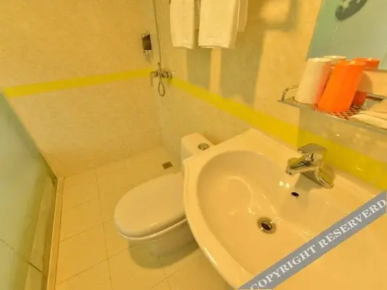 Super 8 Hotel Beijing Wan Shou Lu Xi Jie