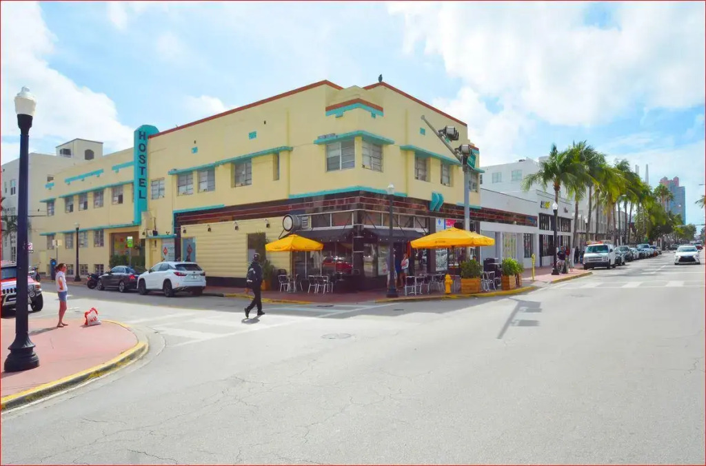 South Beach Rooms and Hostel