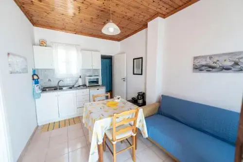 Filoxenia Apartments