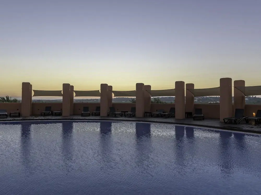Spacious Villa in Alcantarilha With Private Swimming Pool