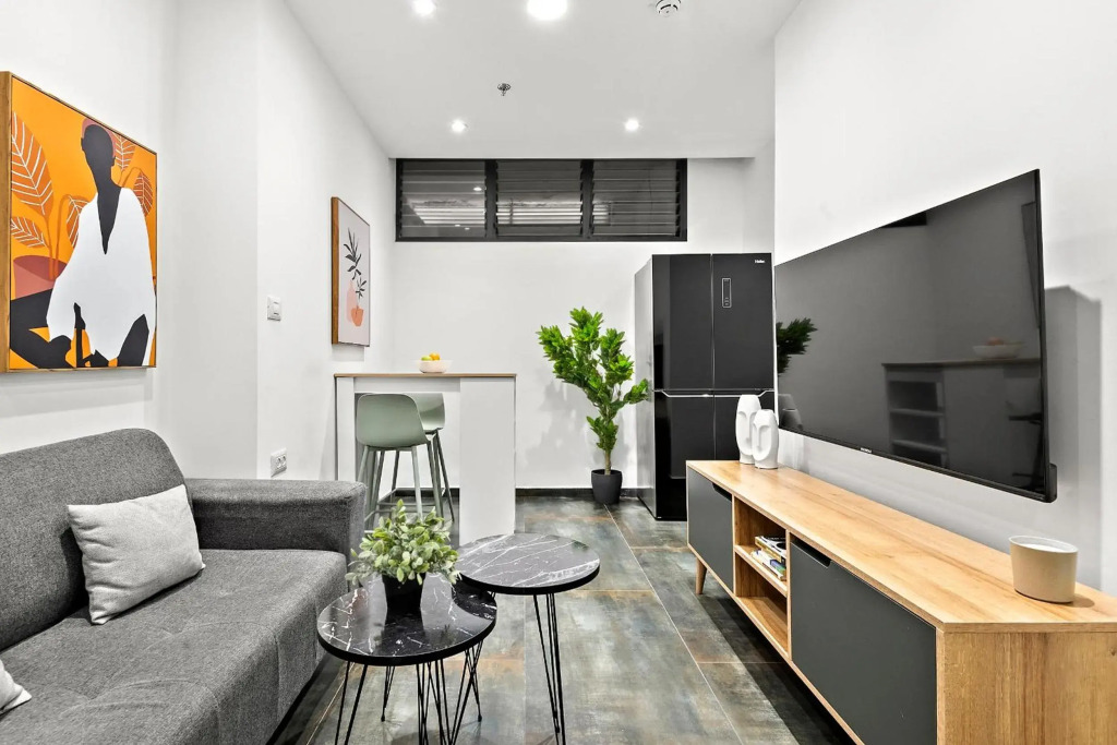 Modern renovated 1 bedroom apartment, Central TLV M2