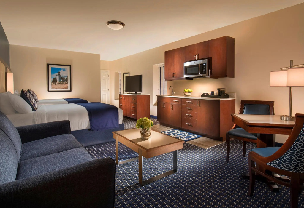 Bristol Harbor Inn