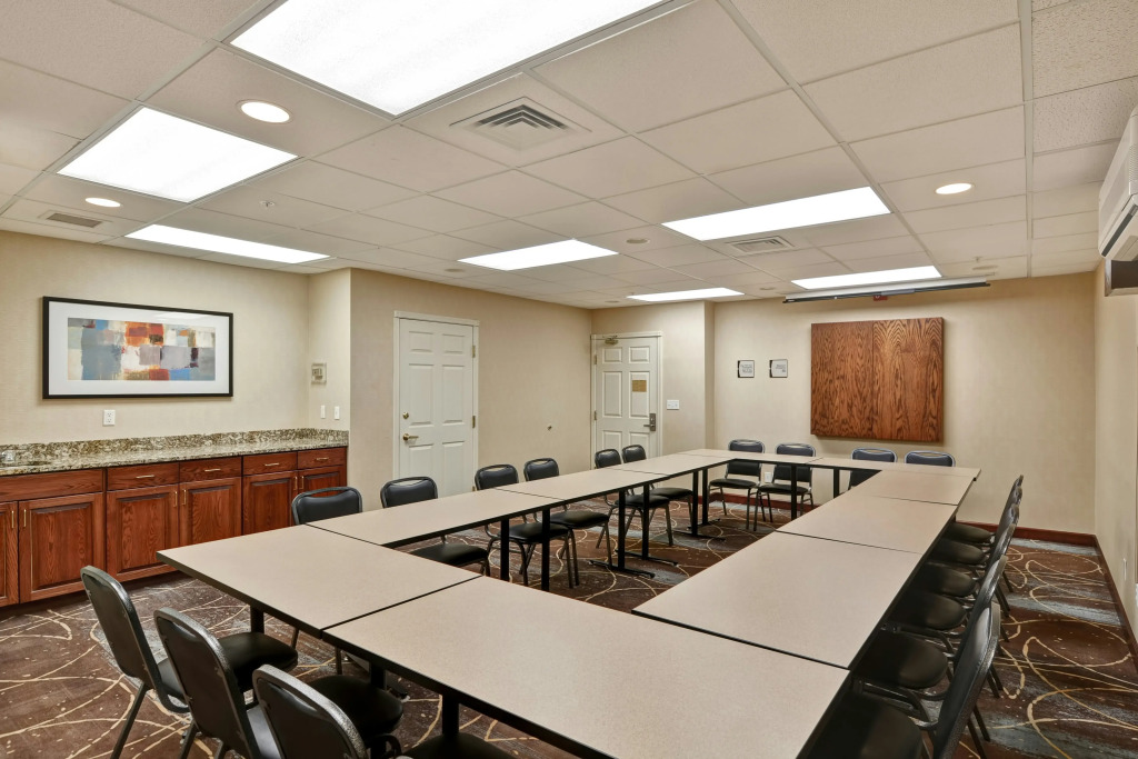 Homewood Suites by Hilton Kansas City/Overland Park