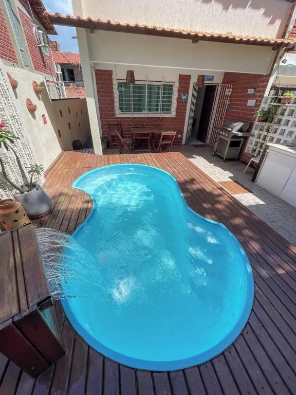 Casa com Piscina a 40 metros do Mar by La Playa