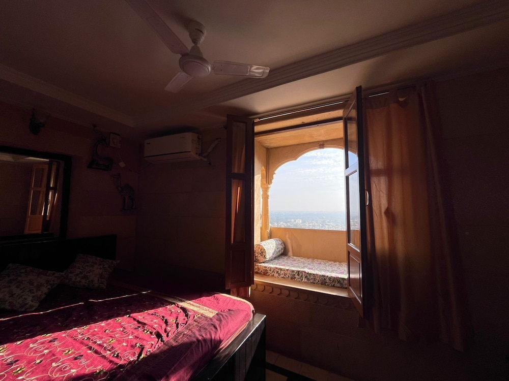 Hotel Surja Jaisalmer